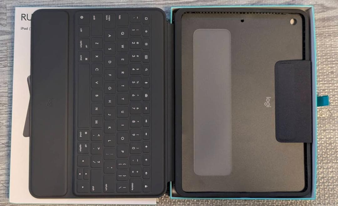 Logitech Rugged Folio キーボードケース iPad 第7世代