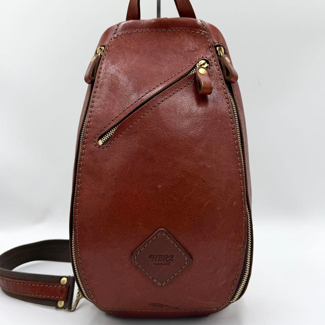 【美品】ヘルツ ボディバッグ トリプルファスナー F-3 レザー ブラウン