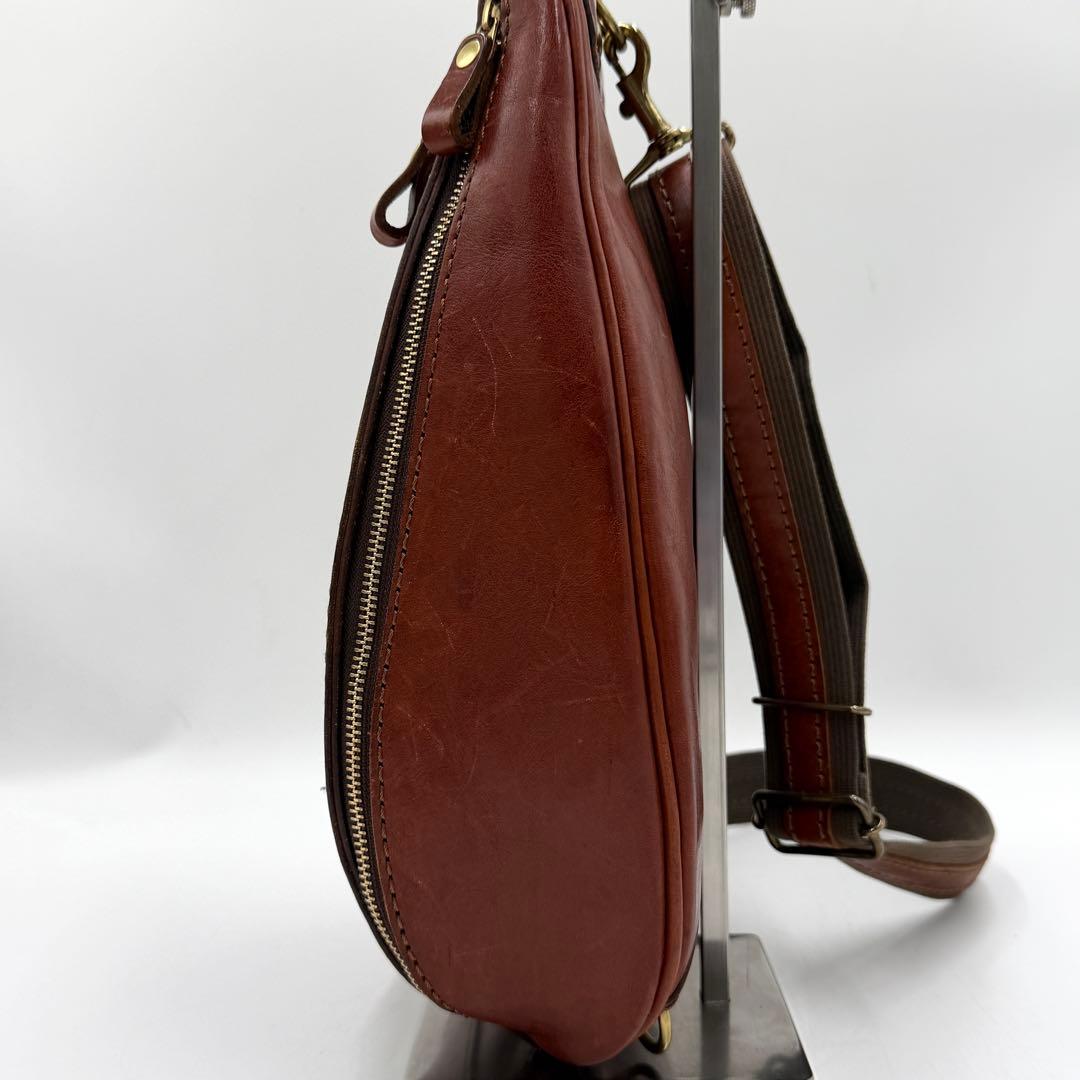 【美品】ヘルツ ボディバッグ トリプルファスナー F-3 レザー ブラウン