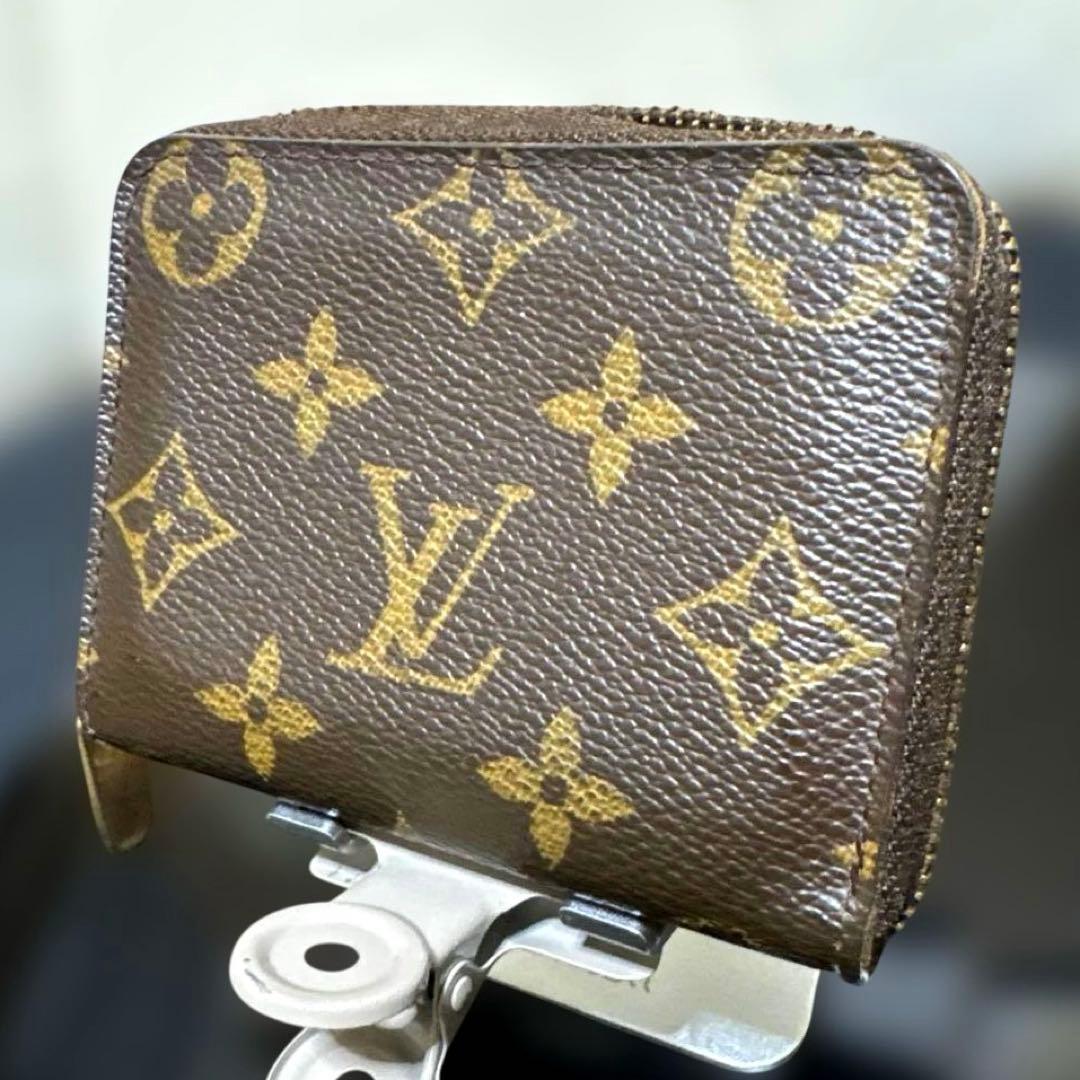 ⑨☆美品/訳あり☆モノグラム♪ジッピー パース ラウンドファスナー