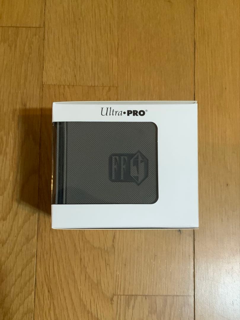 MTG FF ウルトラプロ デッキケース セフィロス
