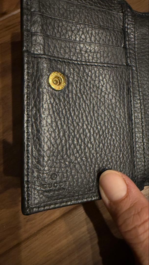 Gucci ブラックレザー 二つ折り財布
