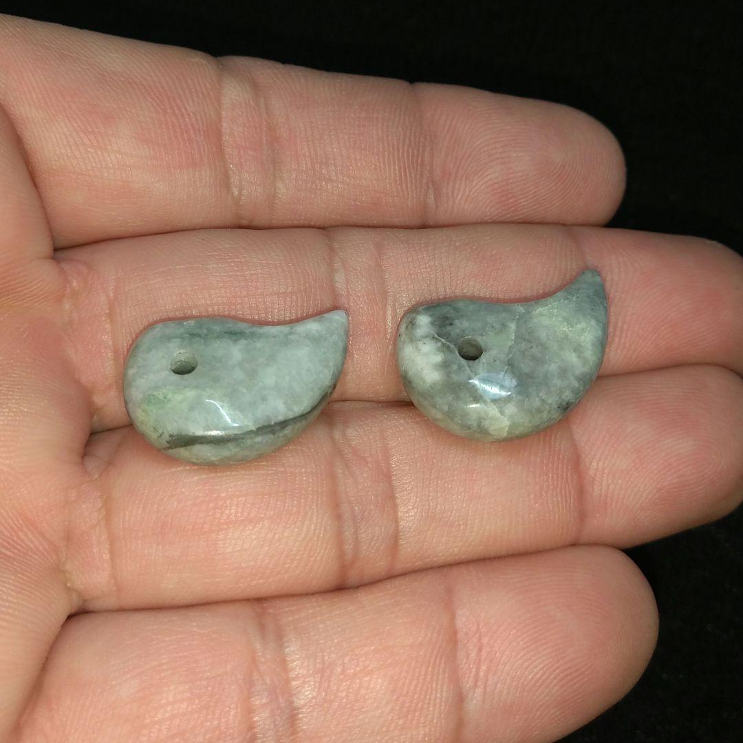 【新潟産】糸魚川翡翠《勾玉》２個セット　日本　健康