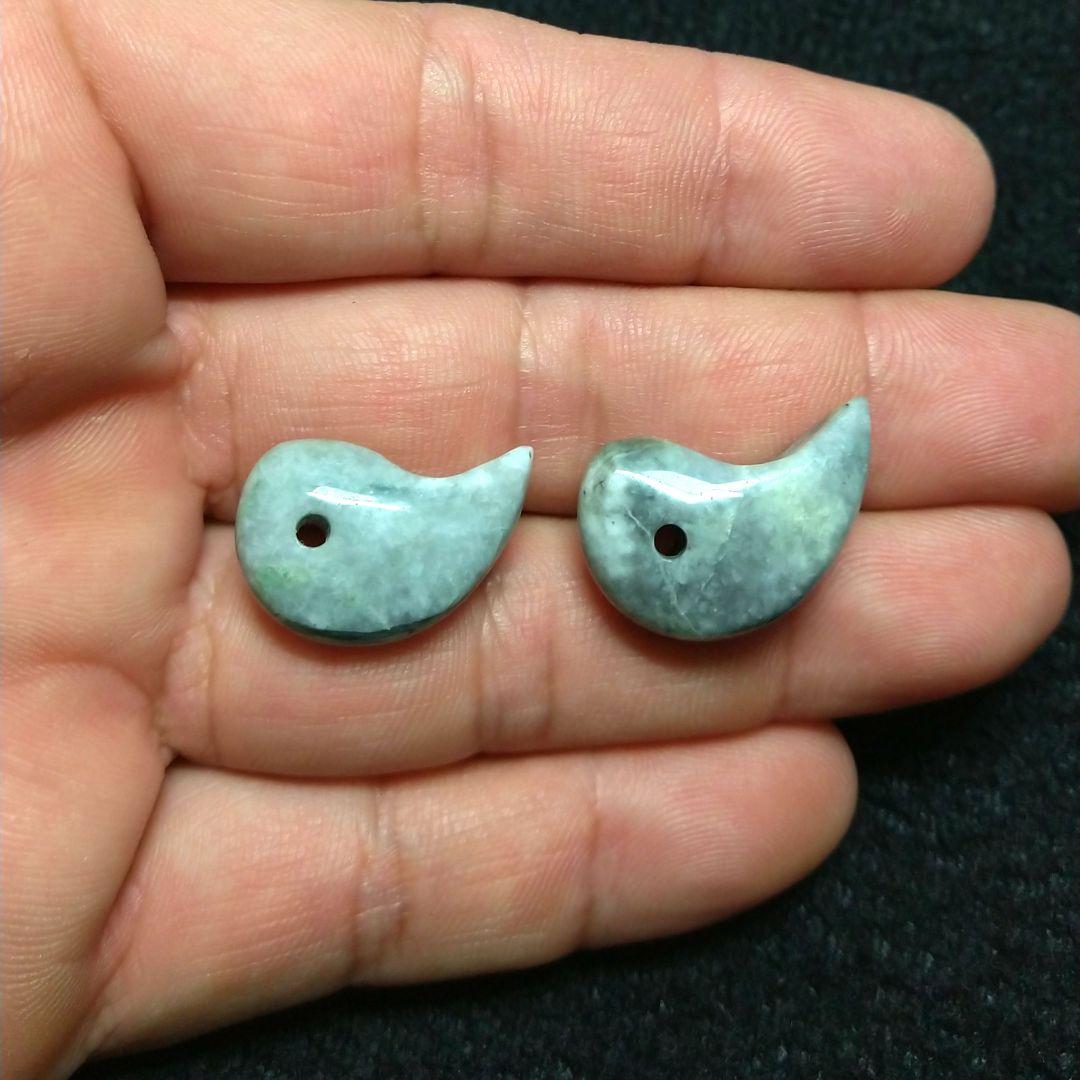 【新潟産】糸魚川翡翠《勾玉》２個セット　日本　健康