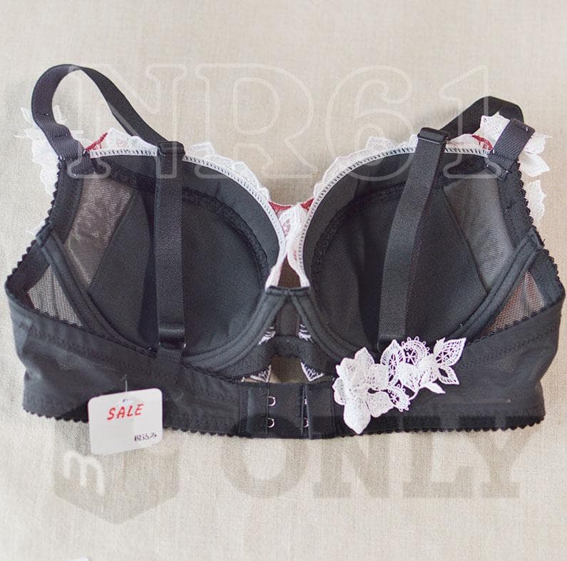 【ワケアリ】D65　P-UPブラ　サルート　97G　マレフィセント　日本製