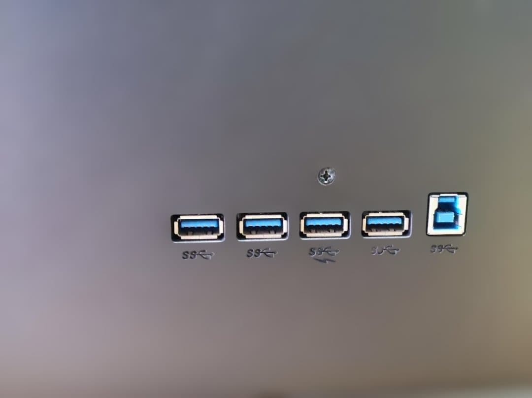 4K 40インチ モニター PHILIPS★ スピーカ内蔵　084