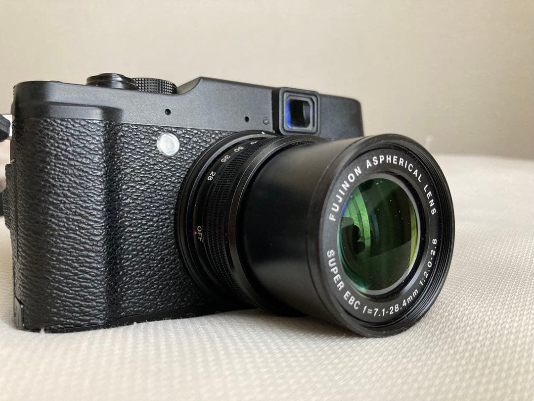 Fujifilm X10コンパクトデジタルカメラ 純正革カバー