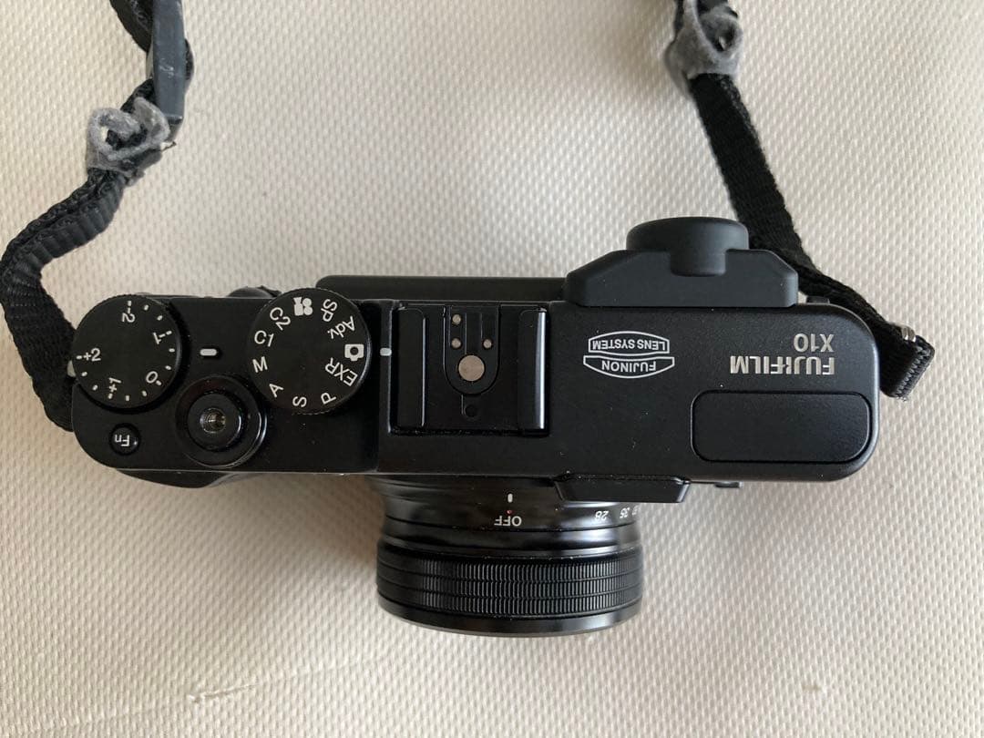 Fujifilm X10コンパクトデジタルカメラ 純正革カバー