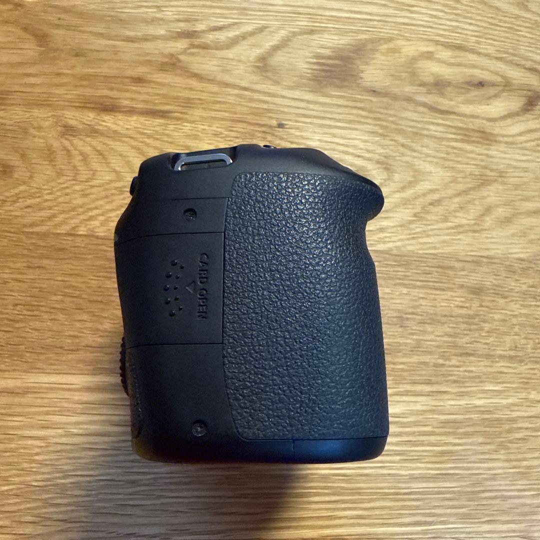 【美品】Canon EOS 80D 18-135 IS USM kit