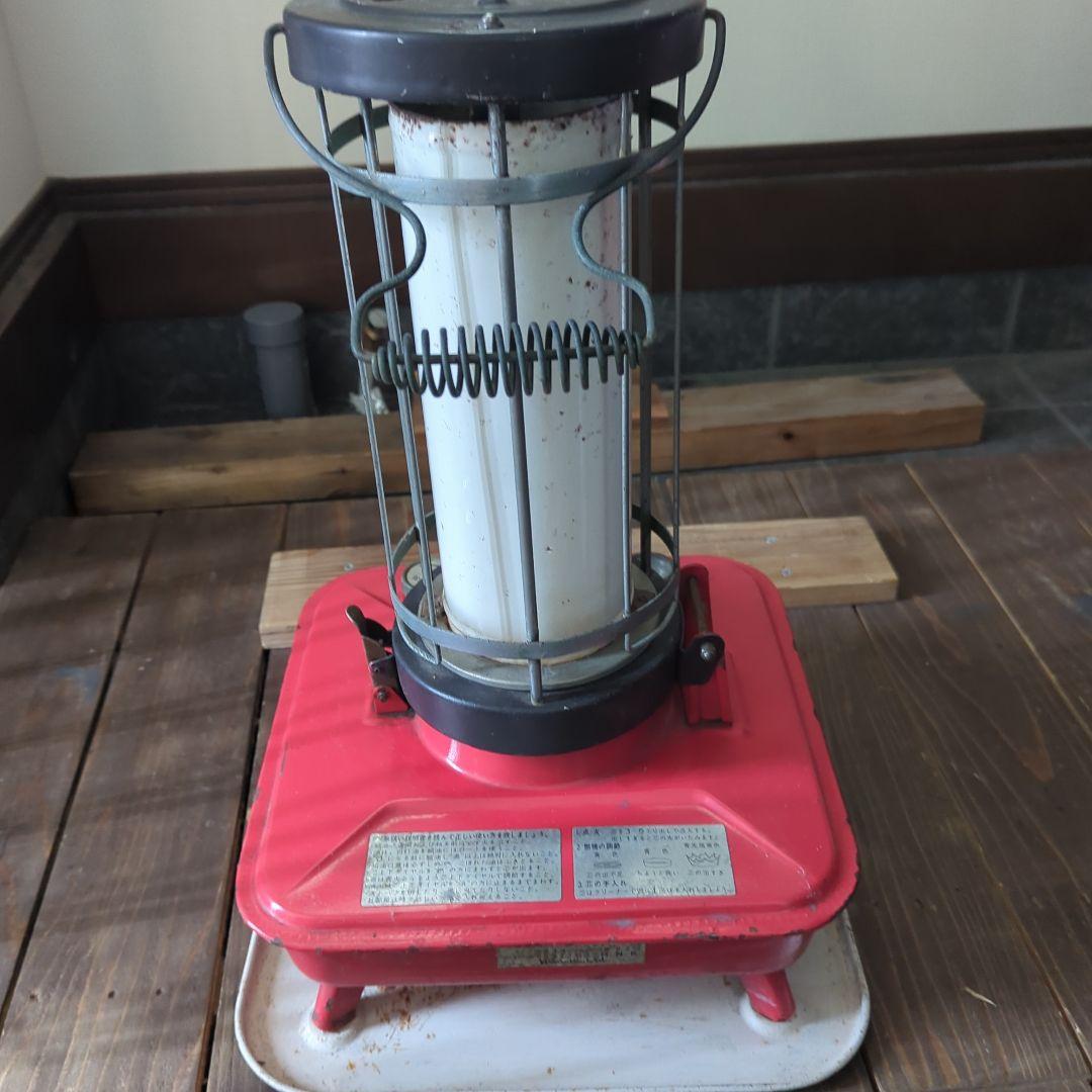 日立石油ストーブ 赤