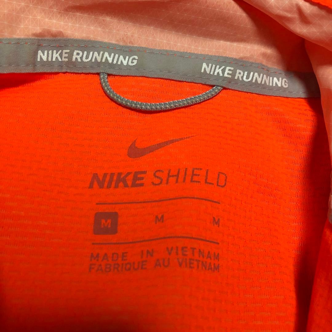 ナイキシールドプリズム フーディジャケット