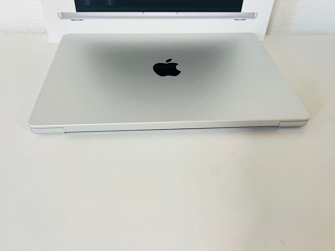 Macbook M4 Pro 14インチ 2024 16GB 512GB