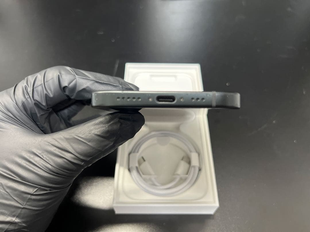 【美品】iPhone15 128GB SIM無 87% 箱付 初期化5000円引