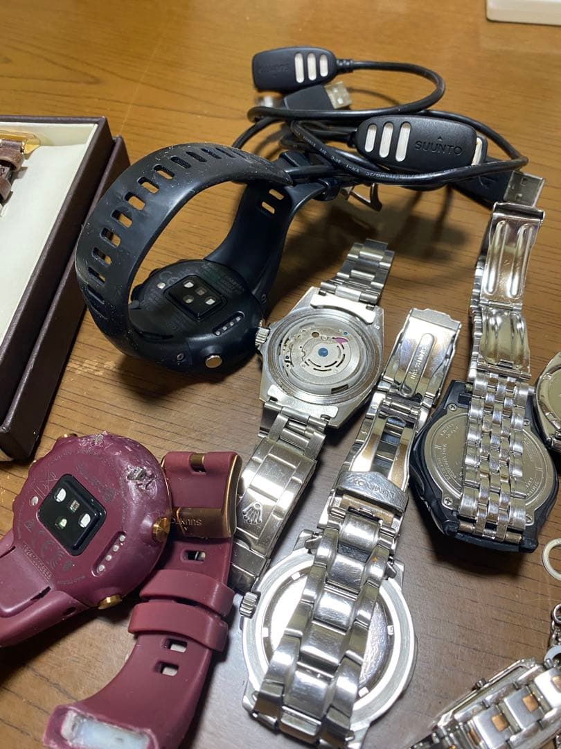 腕時計ジャンク品まとめ売りSUUNTO・Luminoxなど色々