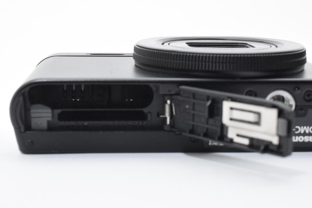 パナソニック LUMIX DMC-LF1