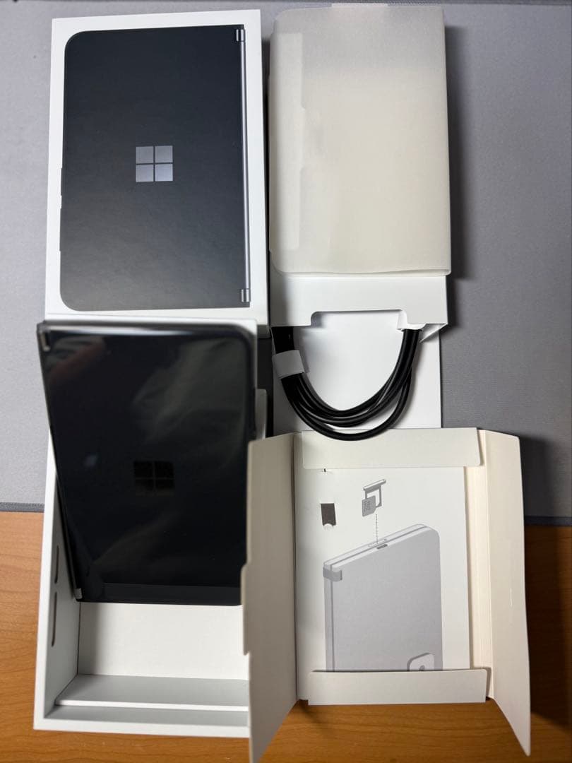 スマートフォン本体 Microsoft Surface Duo2 128GB Obsidian