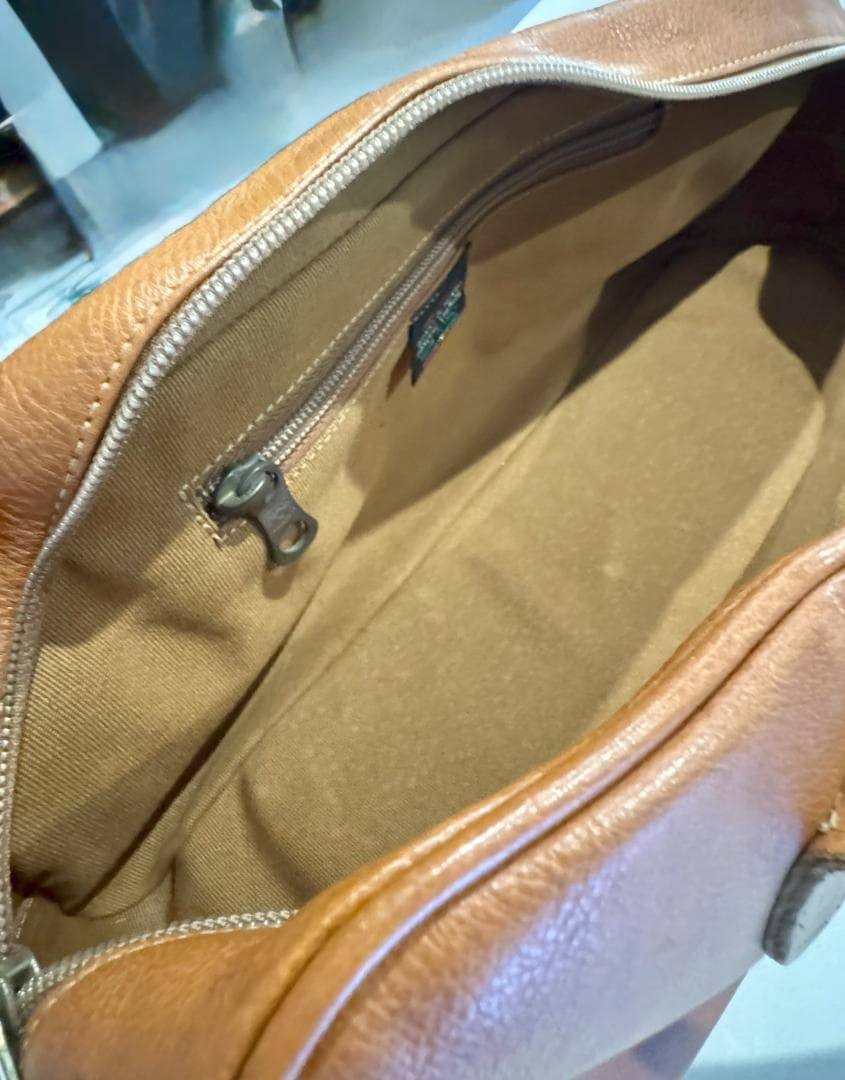 イルビゾンテ　ボストンバッグ