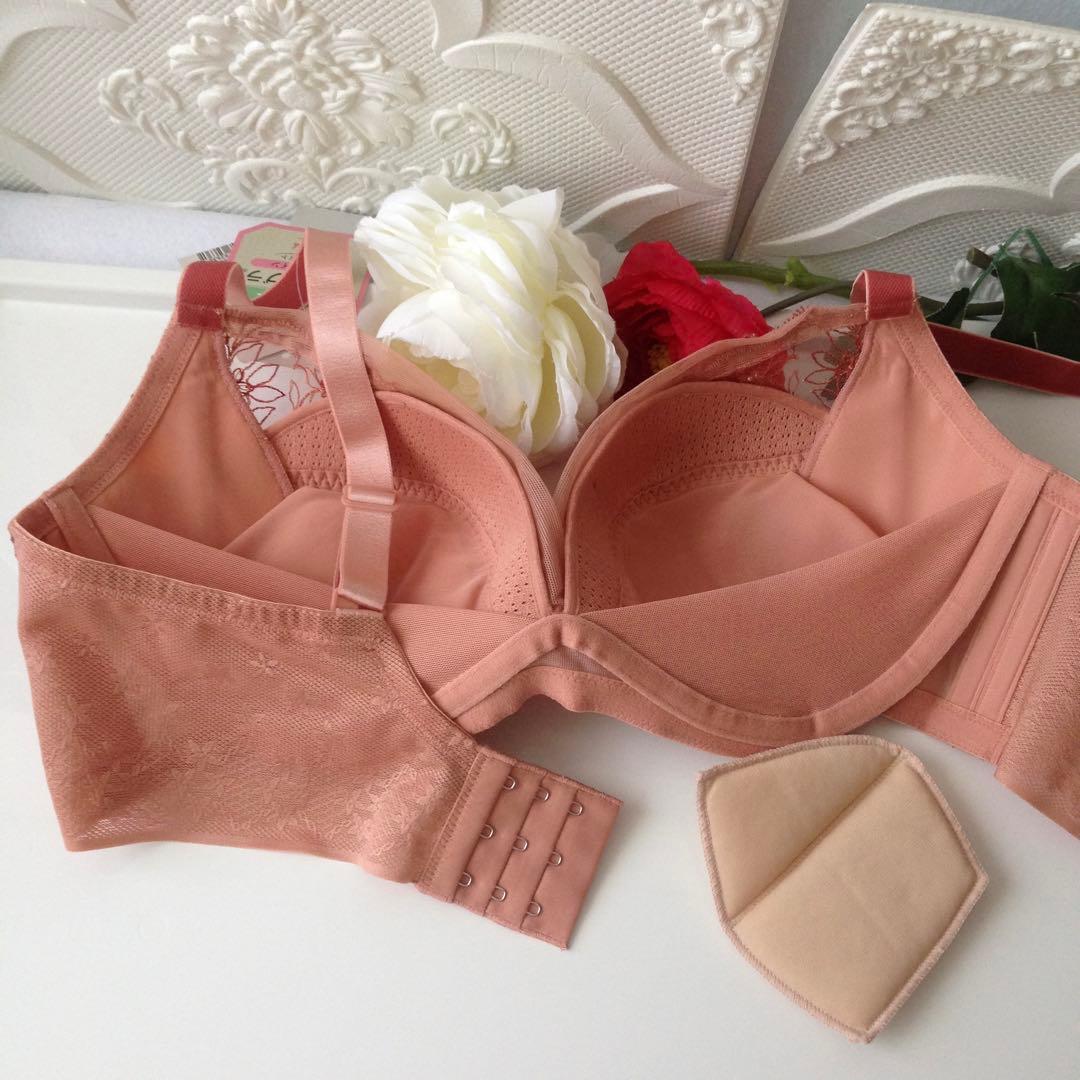 トリンプ天使のブラスリムライン 極上ライト ノンワイヤーブラジャー　E80