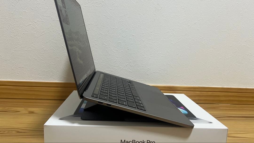 【期間限定値下げ】MacBook Pro M2 13インチ 16GB 256GB