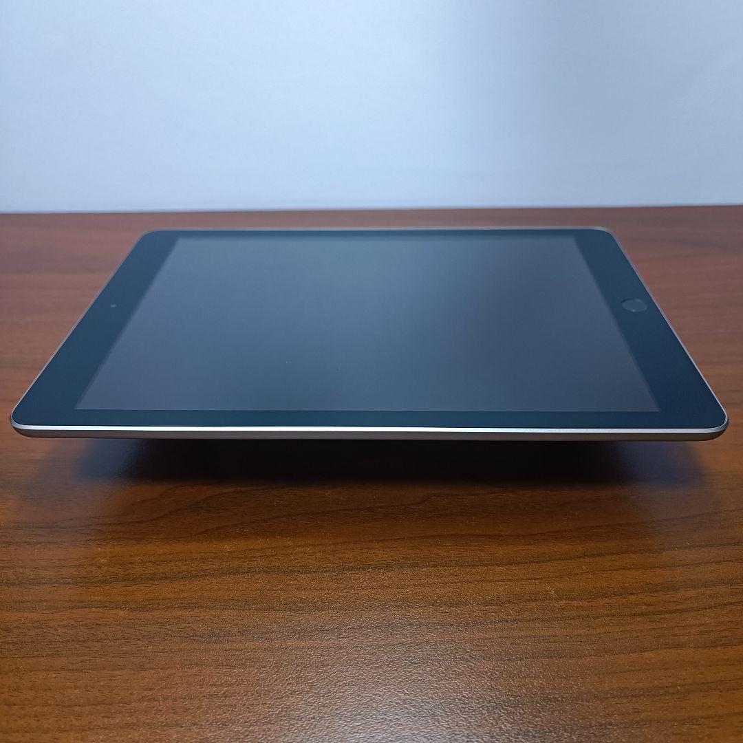 (美品) iPad 9.7 第6世代 WiFi 32GB キーボード付き
