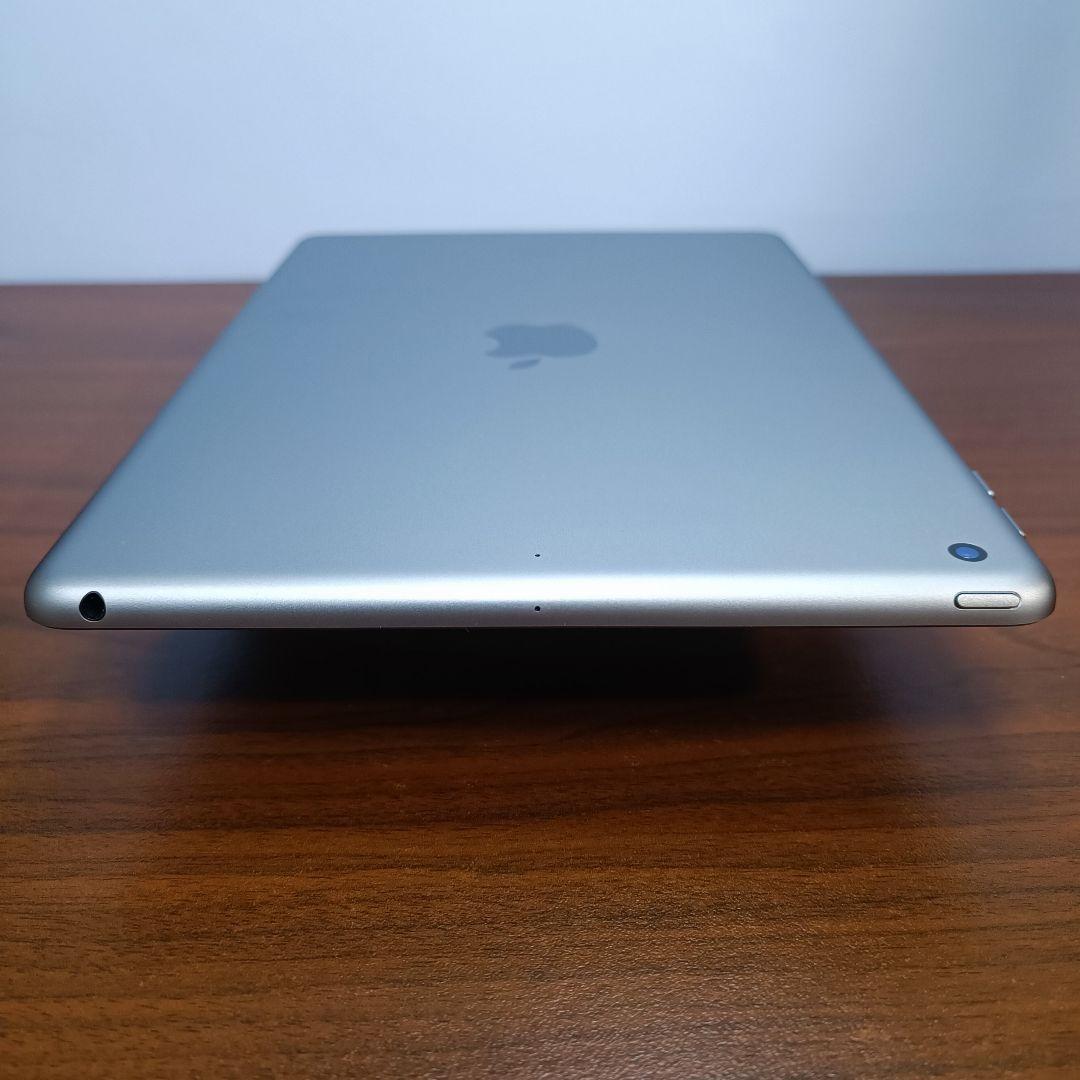 (美品) iPad 9.7 第6世代 WiFi 32GB キーボード付き