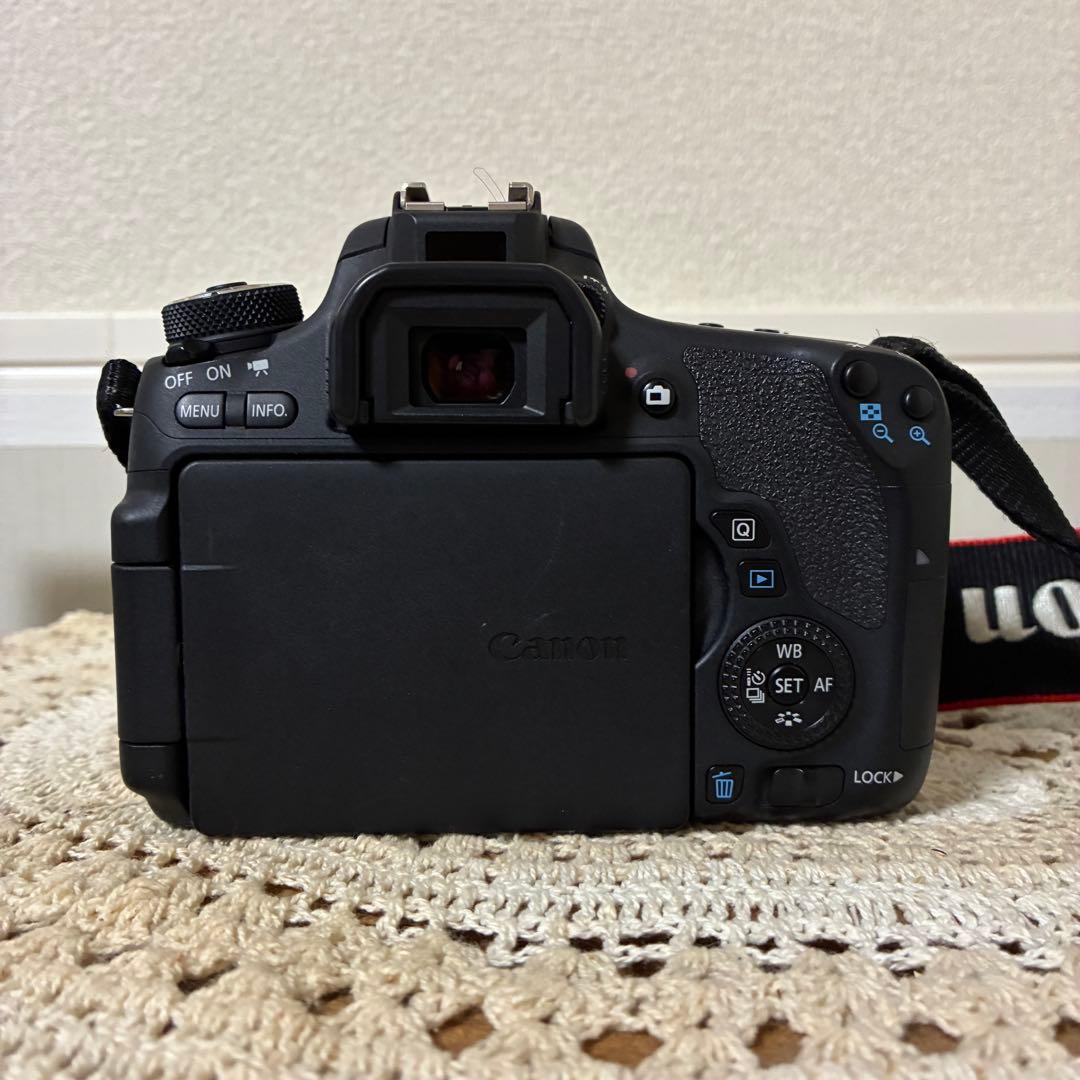 S♡Canon EOS 8000D デジタル一眼レフカメラ 本体