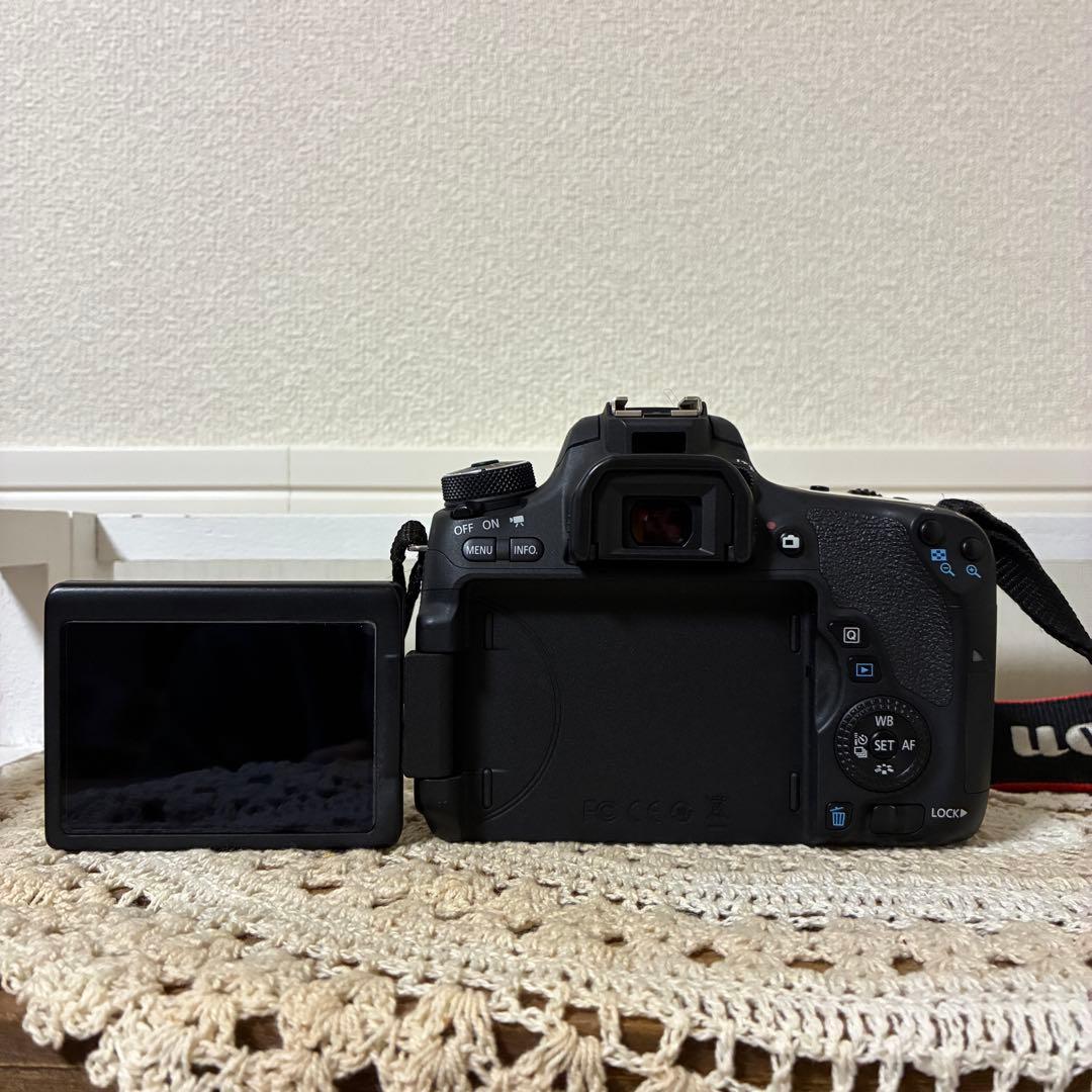 S♡Canon EOS 8000D デジタル一眼レフカメラ 本体