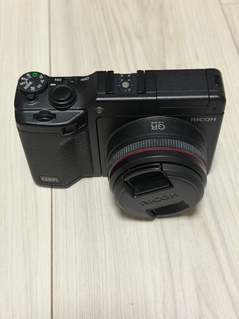 RICOH GXR + GR Lens A12 28mmの中古購入品