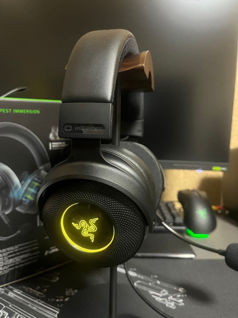Razer KRAKEN V3 PRO HYPERSENSEヘッドセット