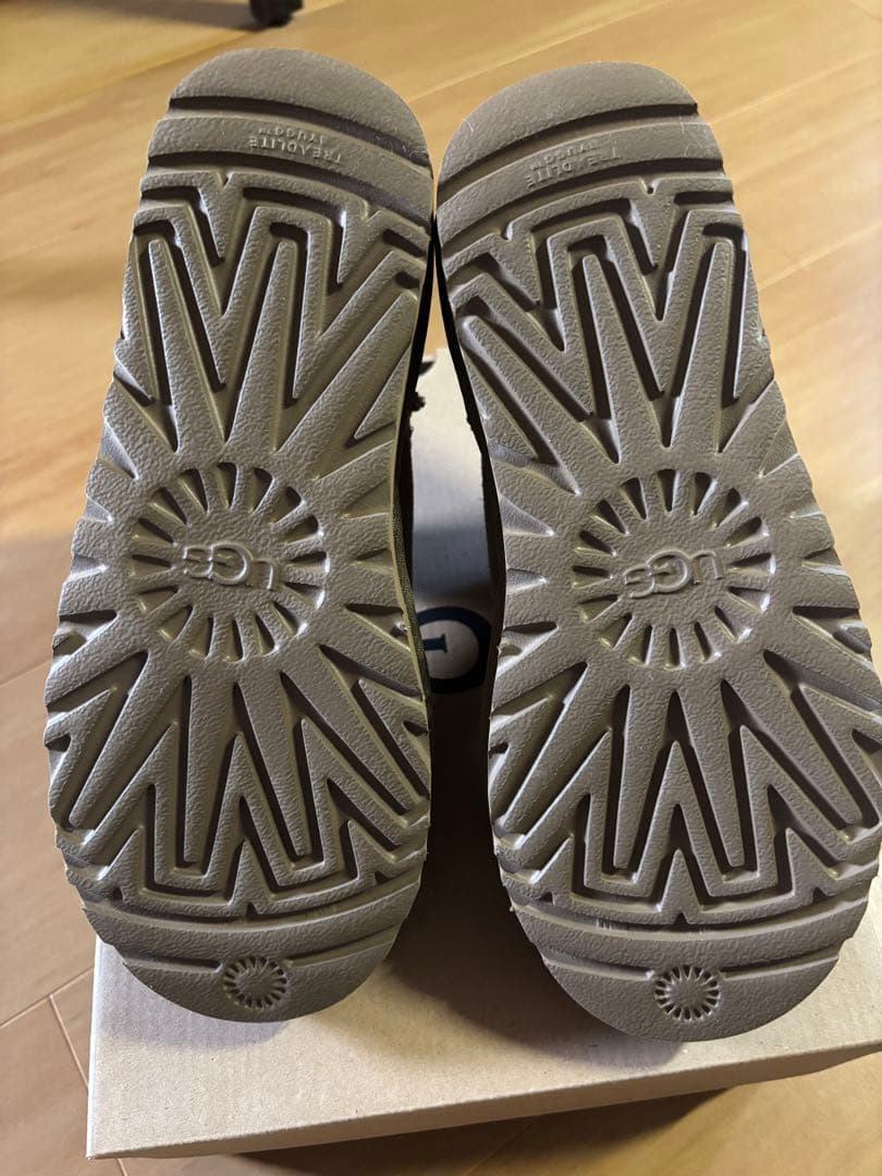 UGG クラシックウルトラミニ　アンティロープ　23cm