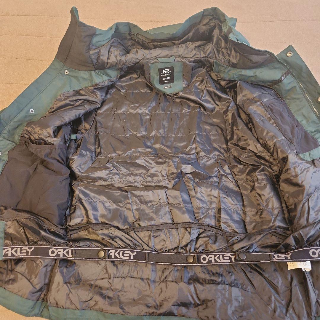 新品オークリースノボウエアLサイズ