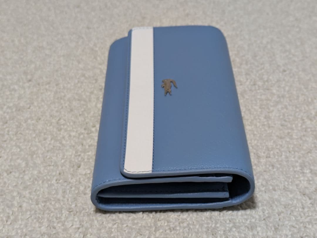 新品未使用 LACOSTE ラコステ 二つ折りレザー長財布 ブルー 牛革製 ワニ