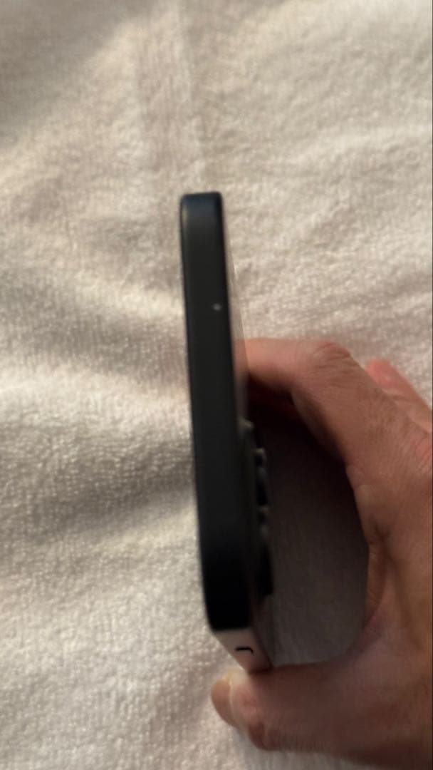 Apple iPhone 15 plus 256 GBブラック 本体 付属品無し