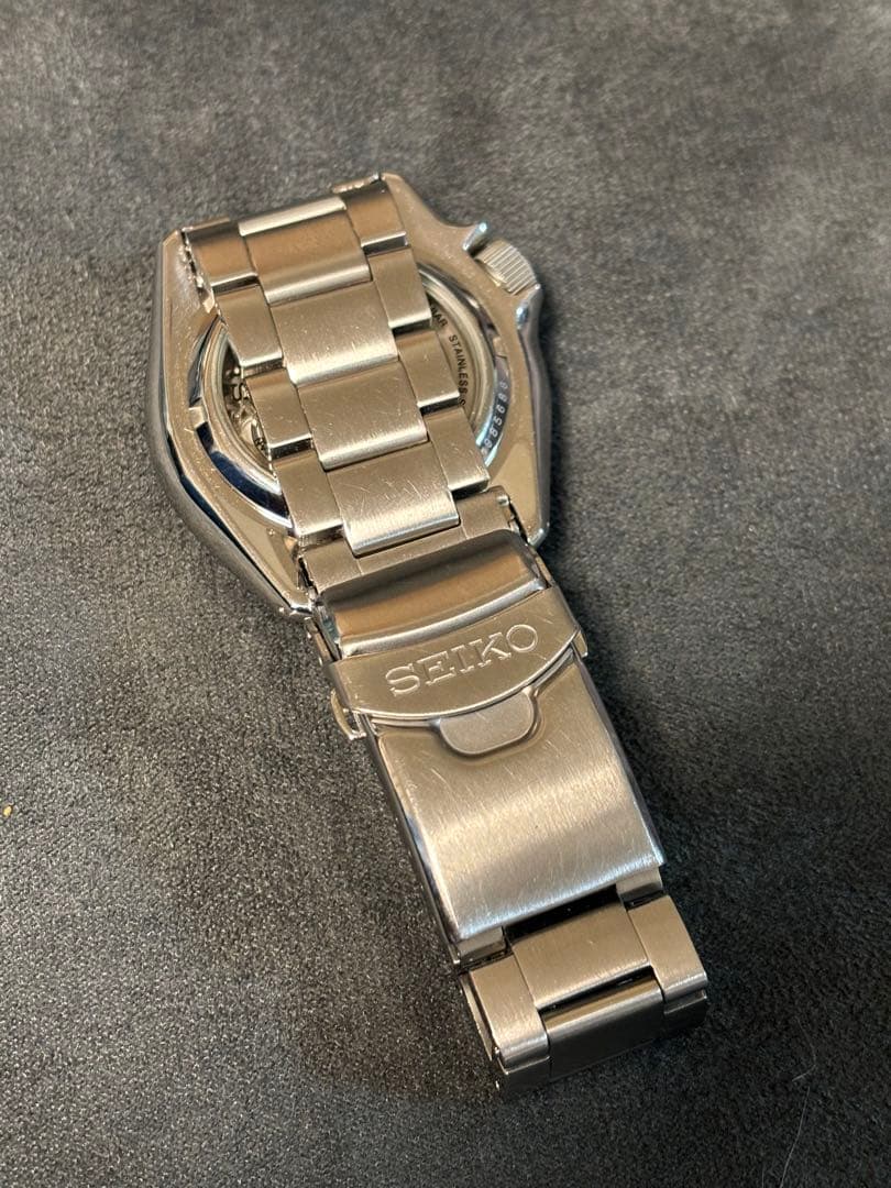 セイコー　SEIKO 5 スポーツ　ペプシカラー　自動巻き時計