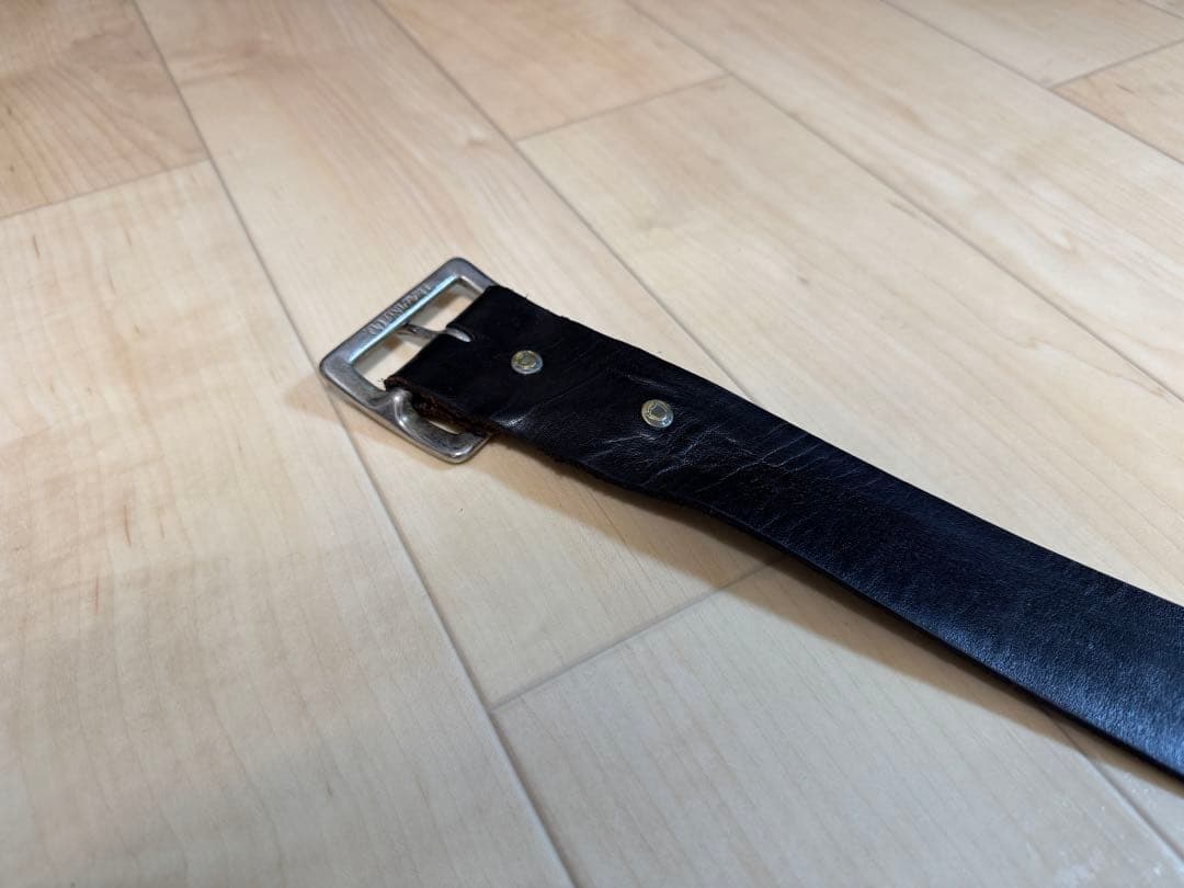 HTC stylist Japan スタッズウォレット