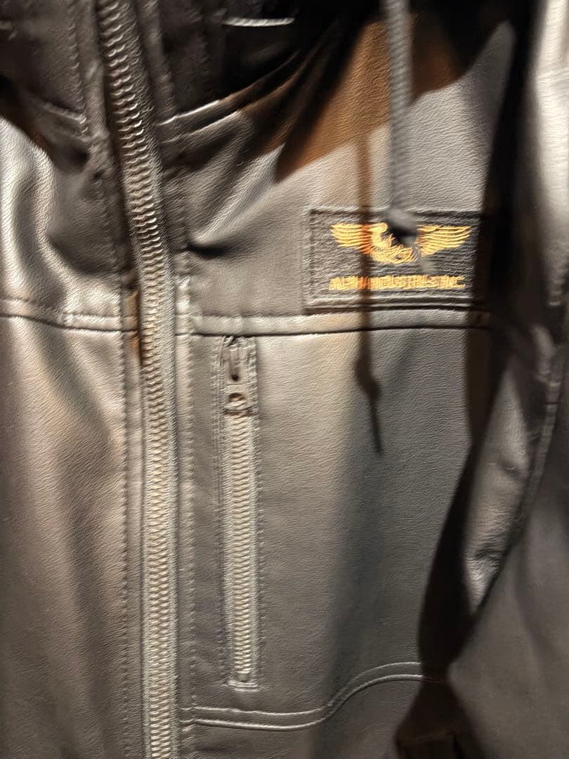 ALPHA INDUSTRIES フーデッドリブジャケット フェイクレザー