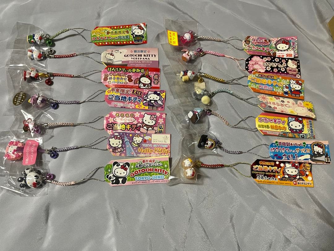 ハローキティグッズ　約130点　根付　ストラップ　フィギュア　など