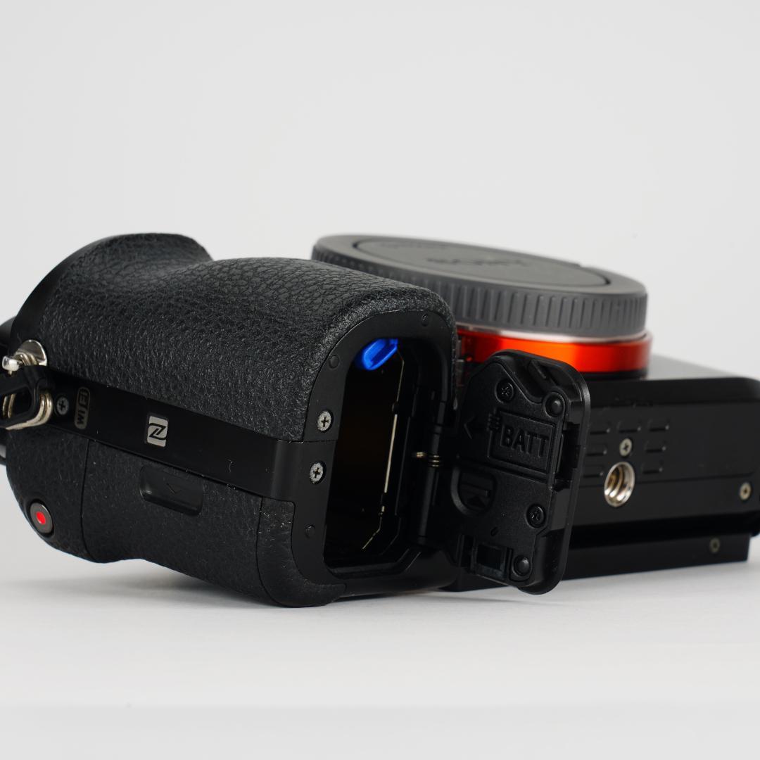 3628回/世界初フルサイズミラーレス/SONY α7/SEL2870フルセット