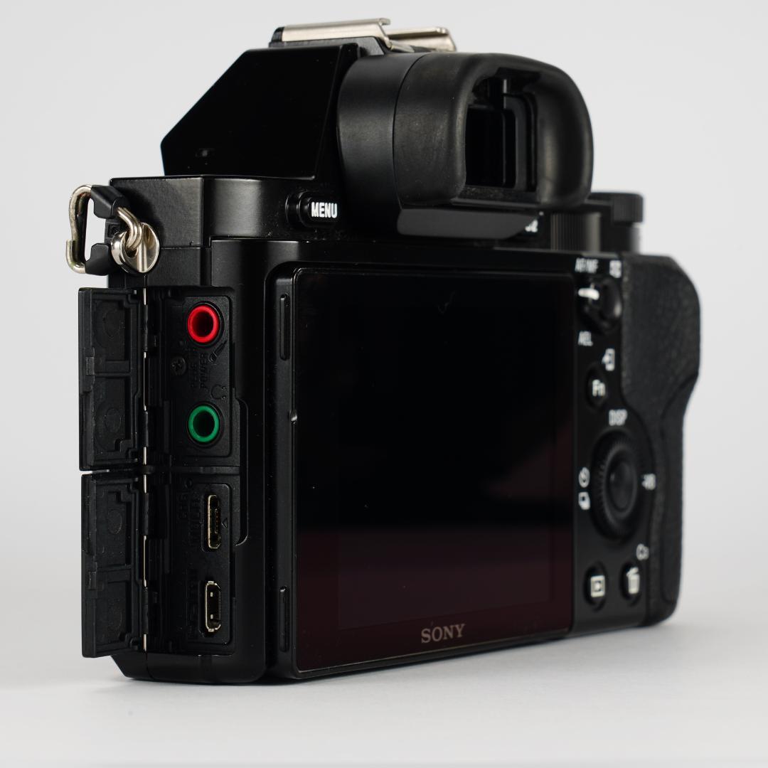 3628回/世界初フルサイズミラーレス/SONY α7/SEL2870フルセット