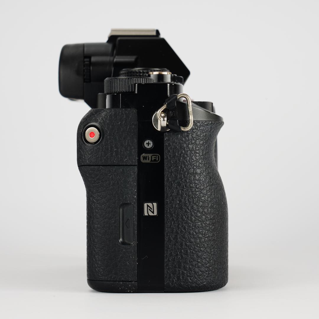 3628回/世界初フルサイズミラーレス/SONY α7/SEL2870フルセット