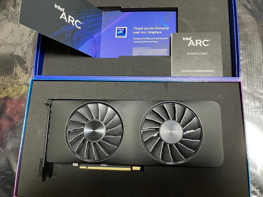 グラフィックボード・グラボ・ビデオカード INTEL ARC A750 8GB Limited Edition