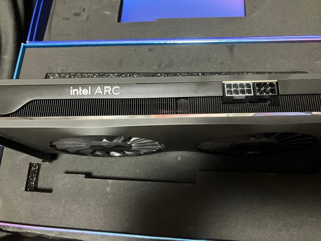 グラフィックボード・グラボ・ビデオカード INTEL ARC A750 8GB Limited Edition