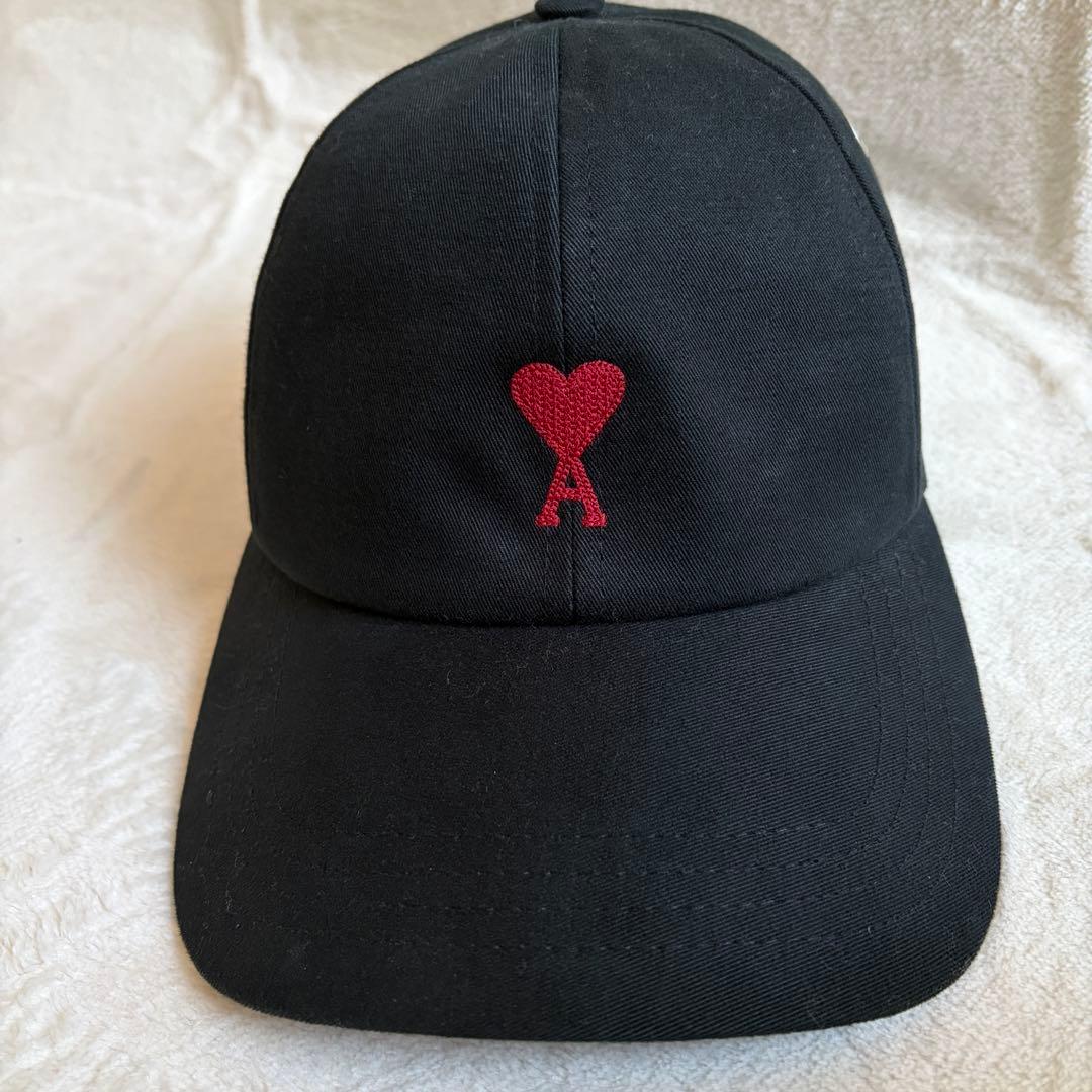 AMIPARIS エンブロイダリー キャップ　ブラック
