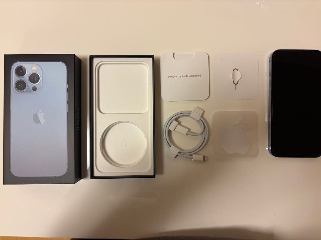 iPhone 13 Pro 256GB シエラブルー　本体ケース部品付き