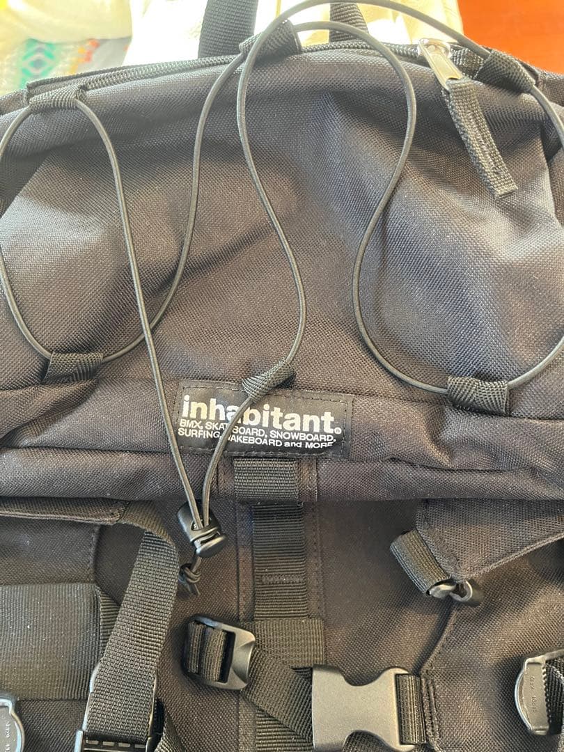 インハビタントバックパック