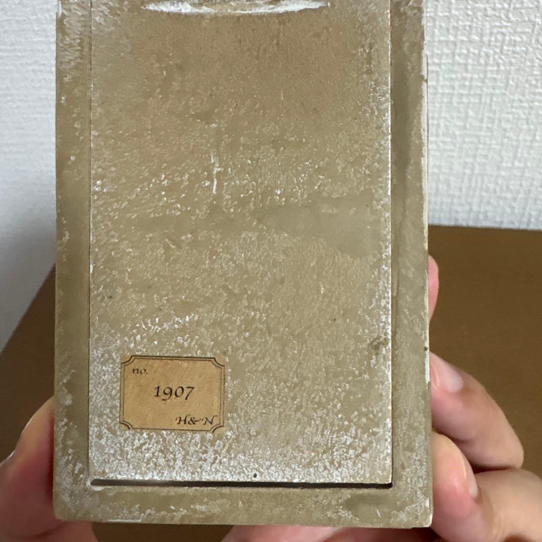 はいいろオオカミ+花屋西別府商店 森の小さな灯