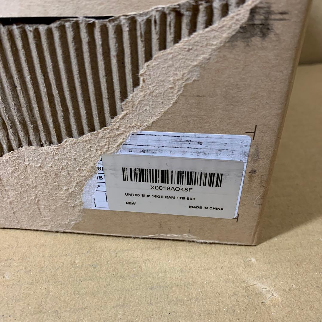 MINIS FORUM　UM760Slim　AMD Ryzen 5　ミニPC