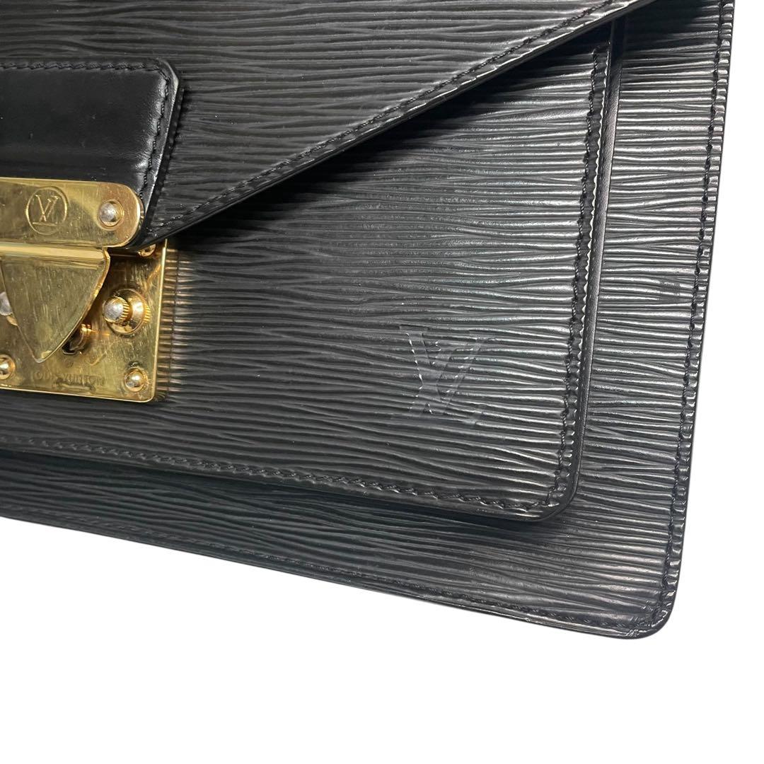ルイヴィトン エピ モンソー28 ノワール ハンドバッグ