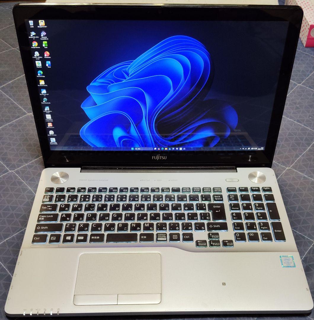 ラスト[富士通]LIFEBOOK AH90/X(FMVA90X)