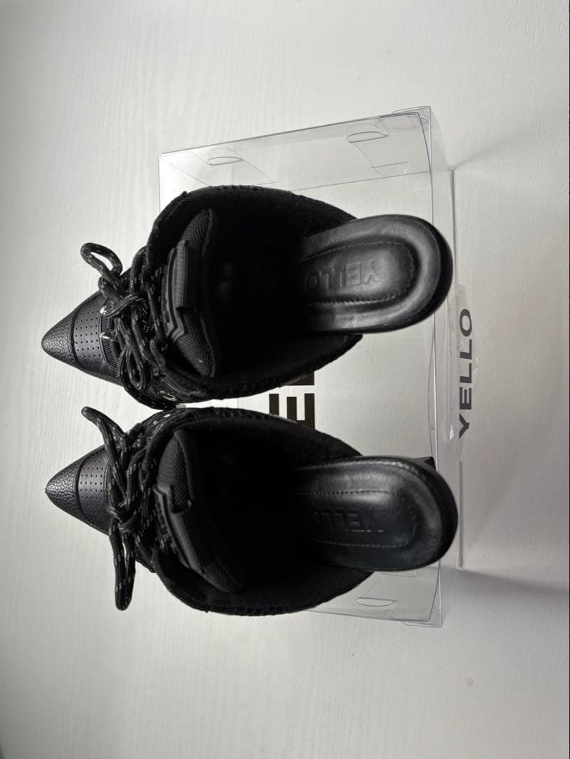 YELLO ブラック ハイヒール・パンプス